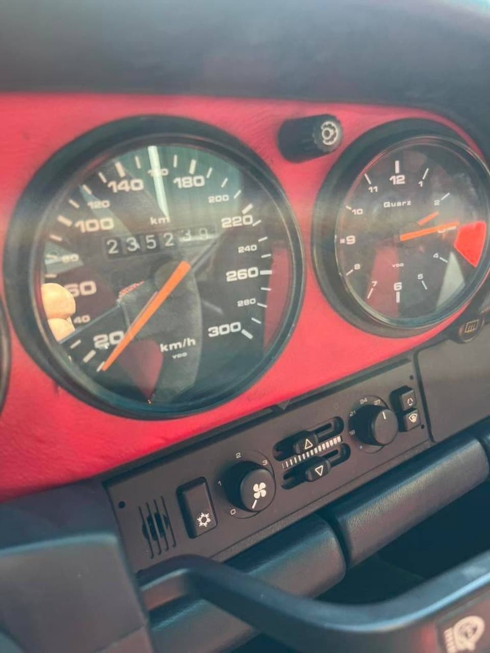 1990 Porsche 911 - 14