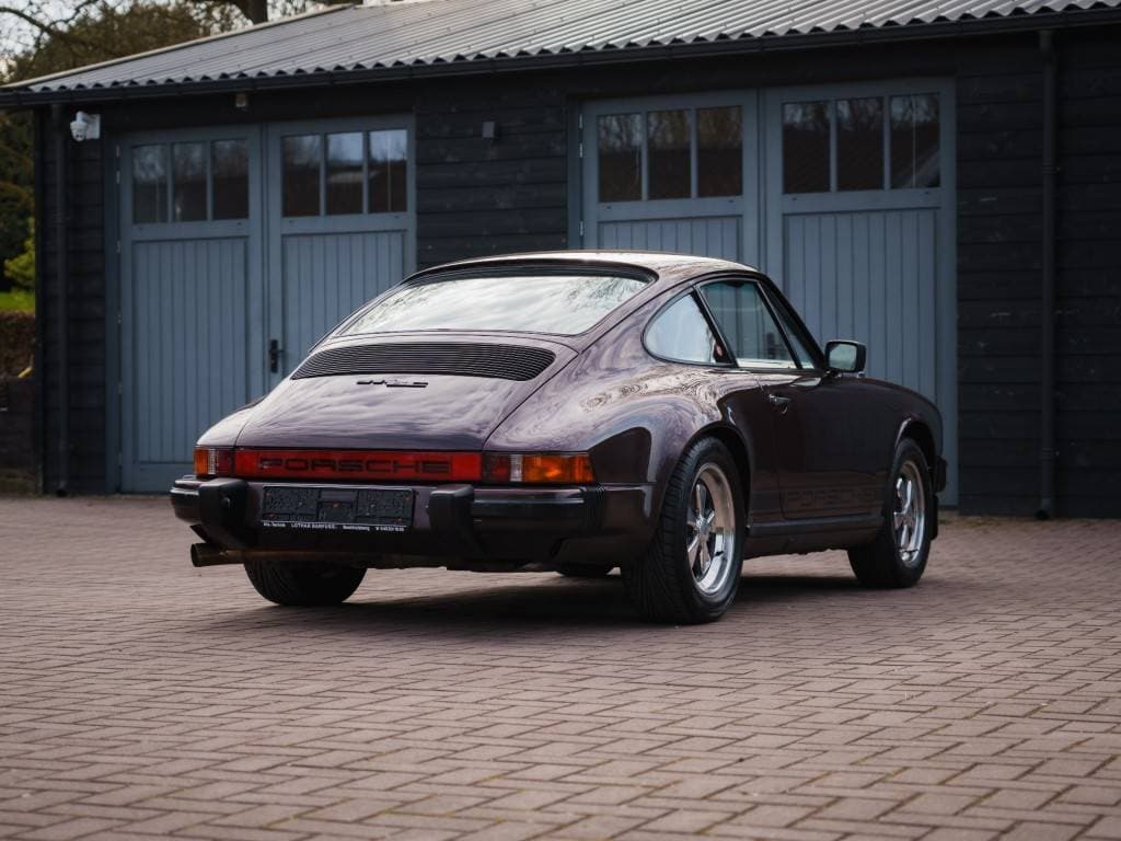 1983 Porsche 911 - 14