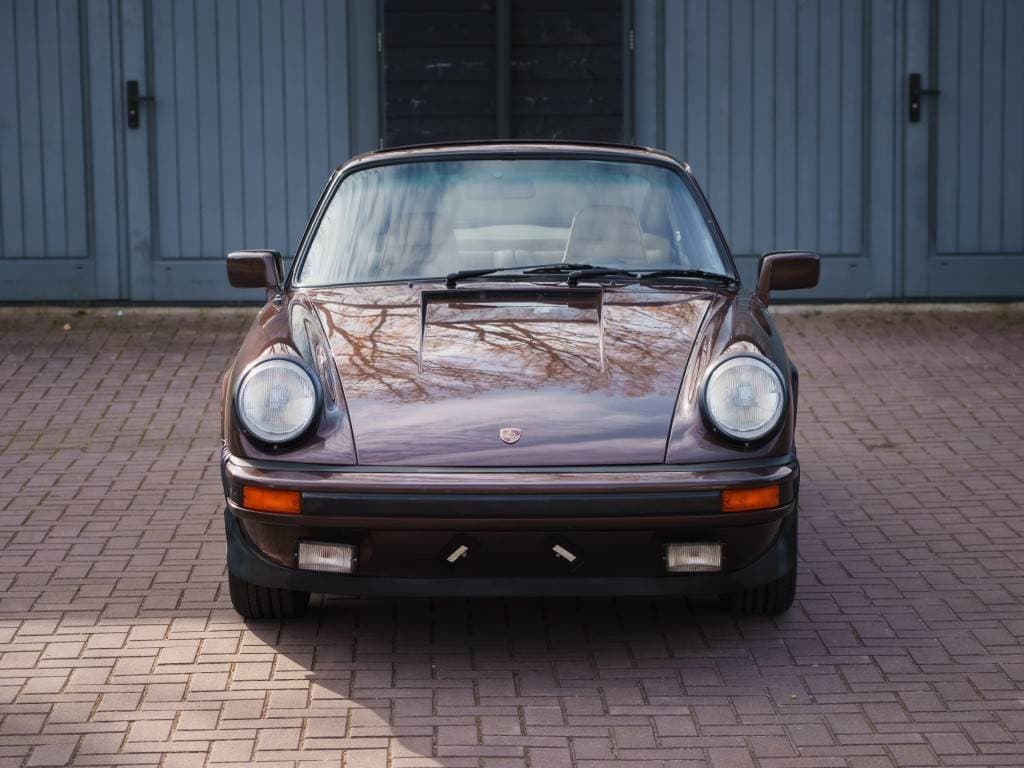 1983 Porsche 911 - 2