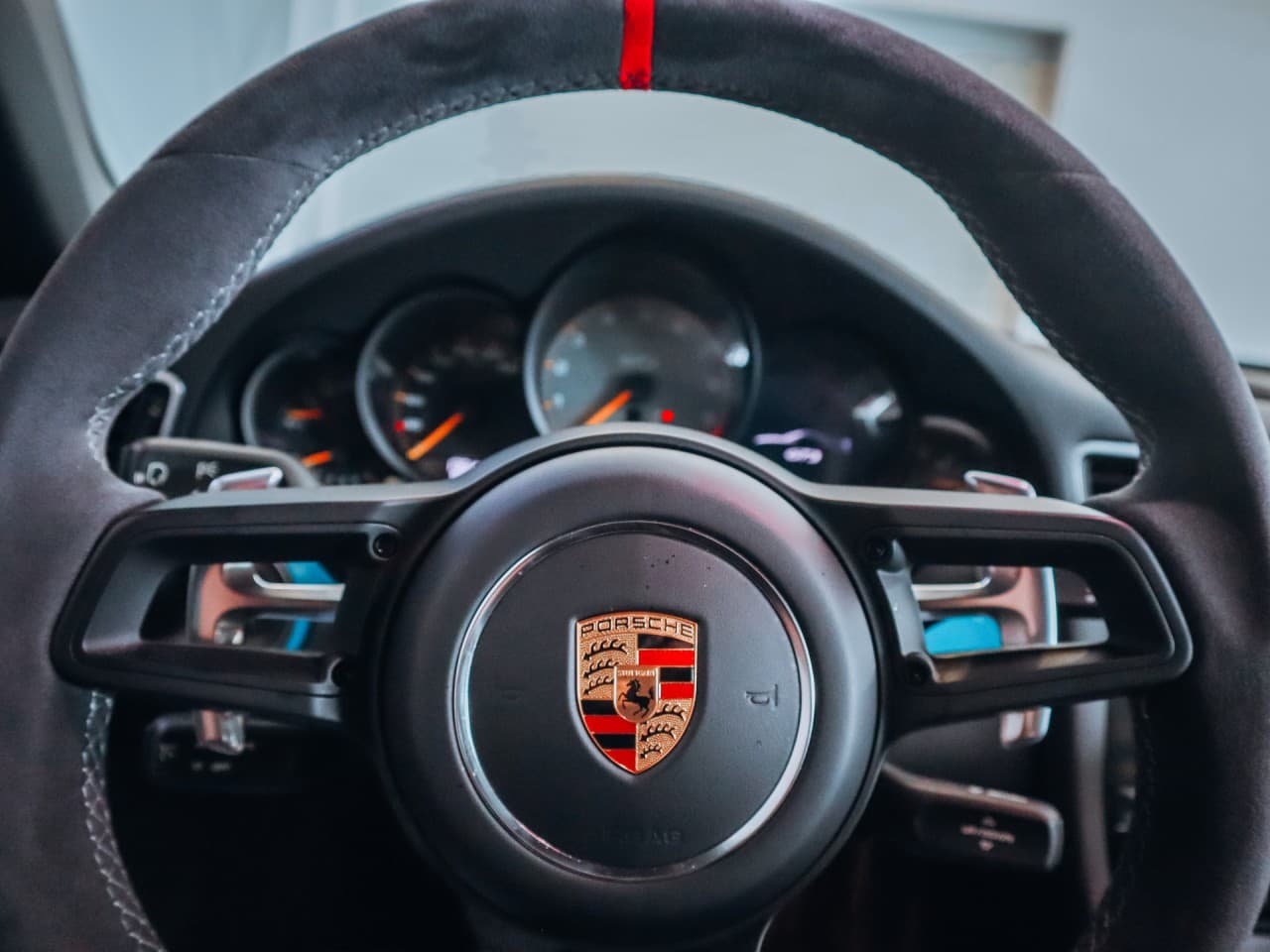 2018 Porsche 911 - 10