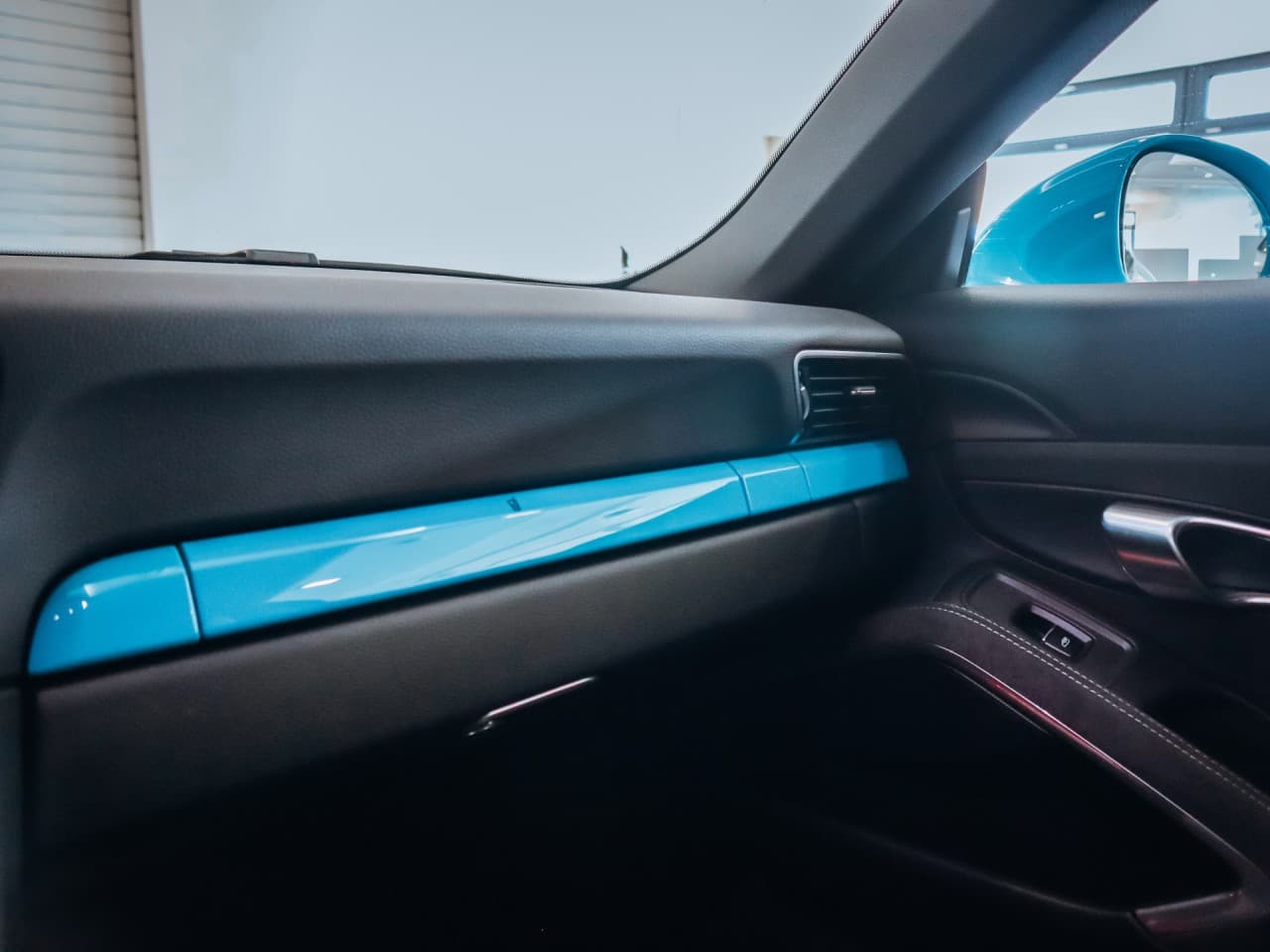 2018 Porsche 911 - 14