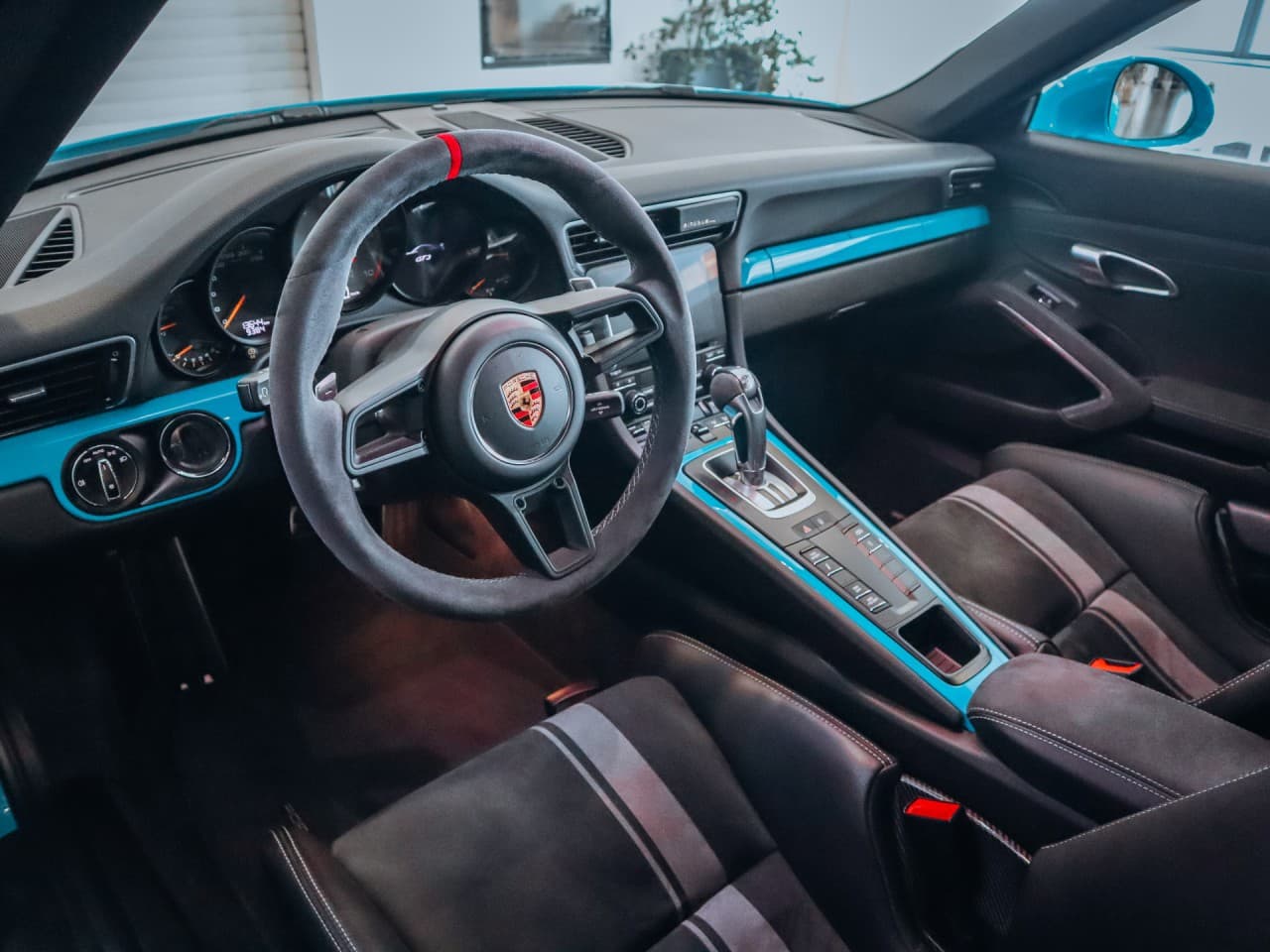 2018 Porsche 911 - 6