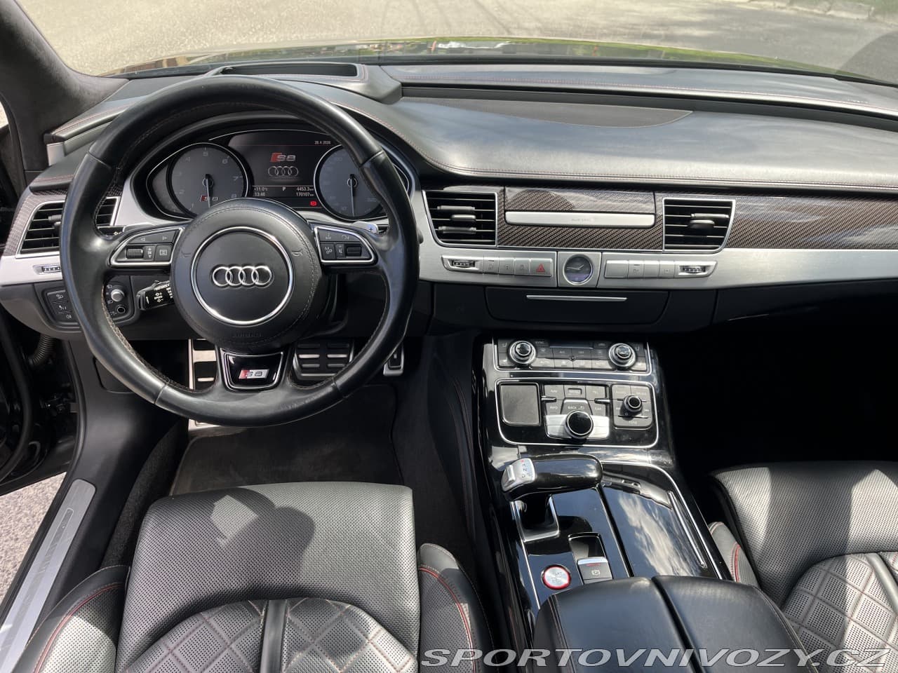 2017 Audi S8 - 12
