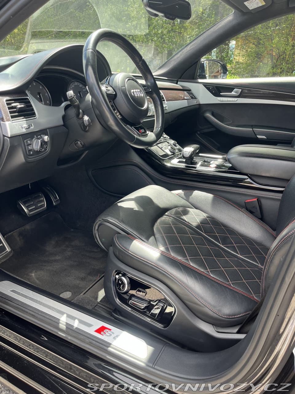 2017 Audi S8 - 15