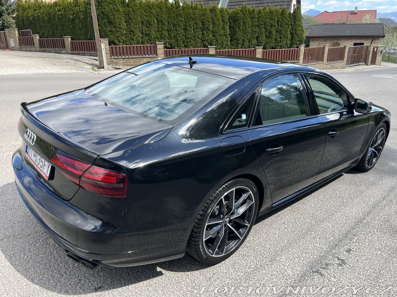 2017 Audi S8 - 9