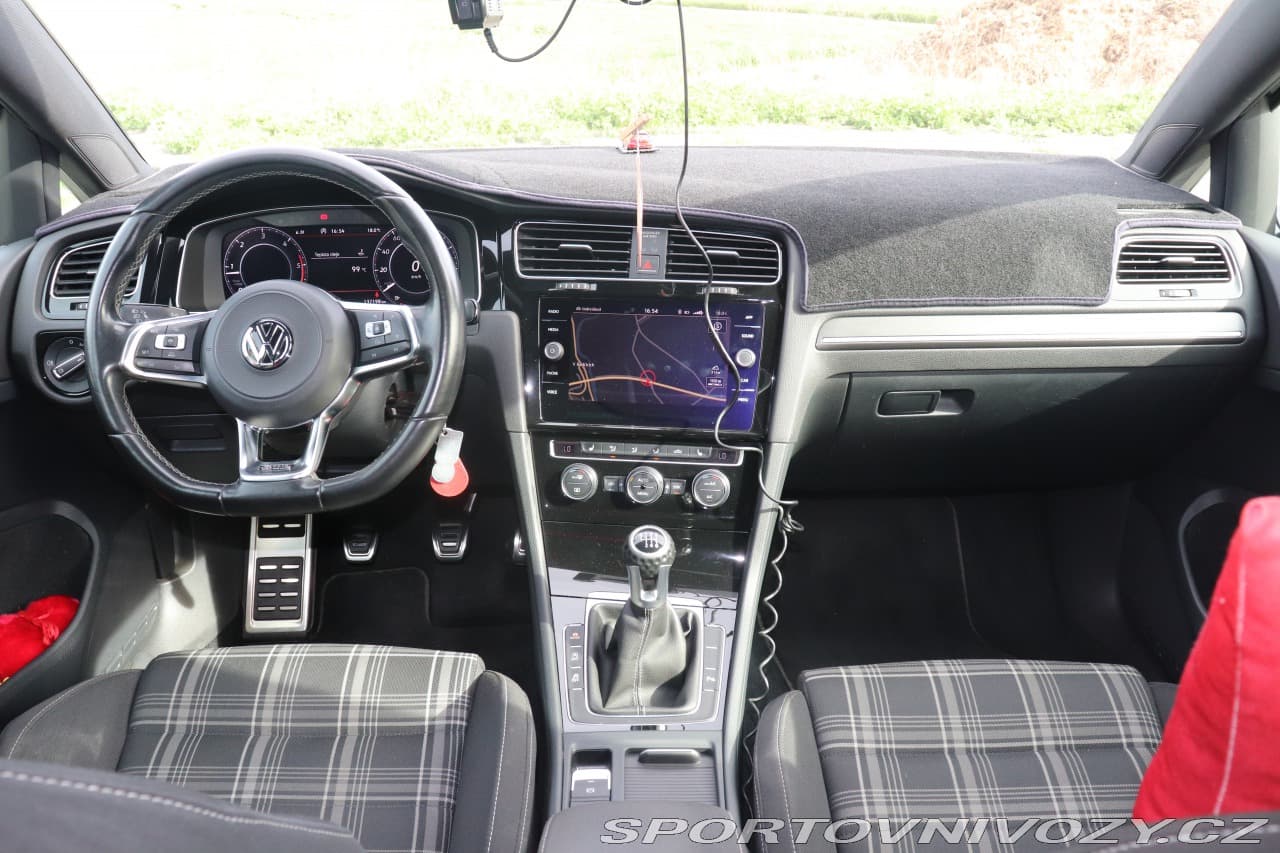 2017 Volkswagen GOLF - 10