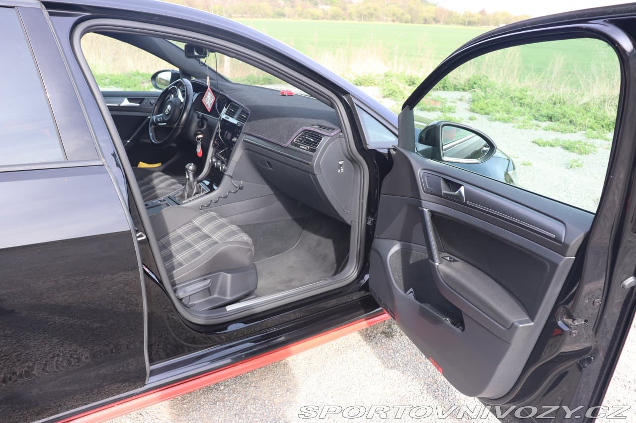 2017 Volkswagen GOLF - 13