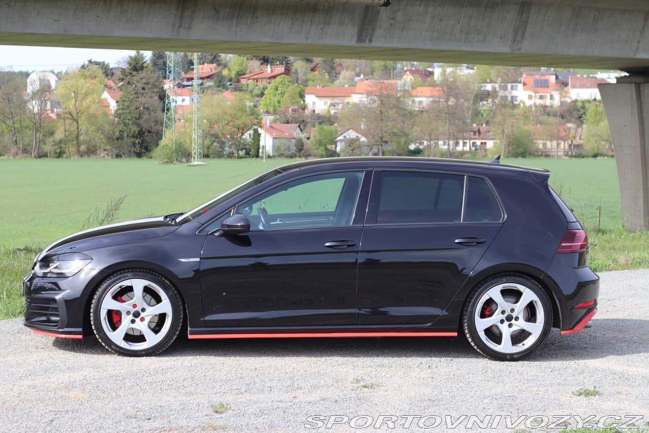 2017 Volkswagen GOLF - 2