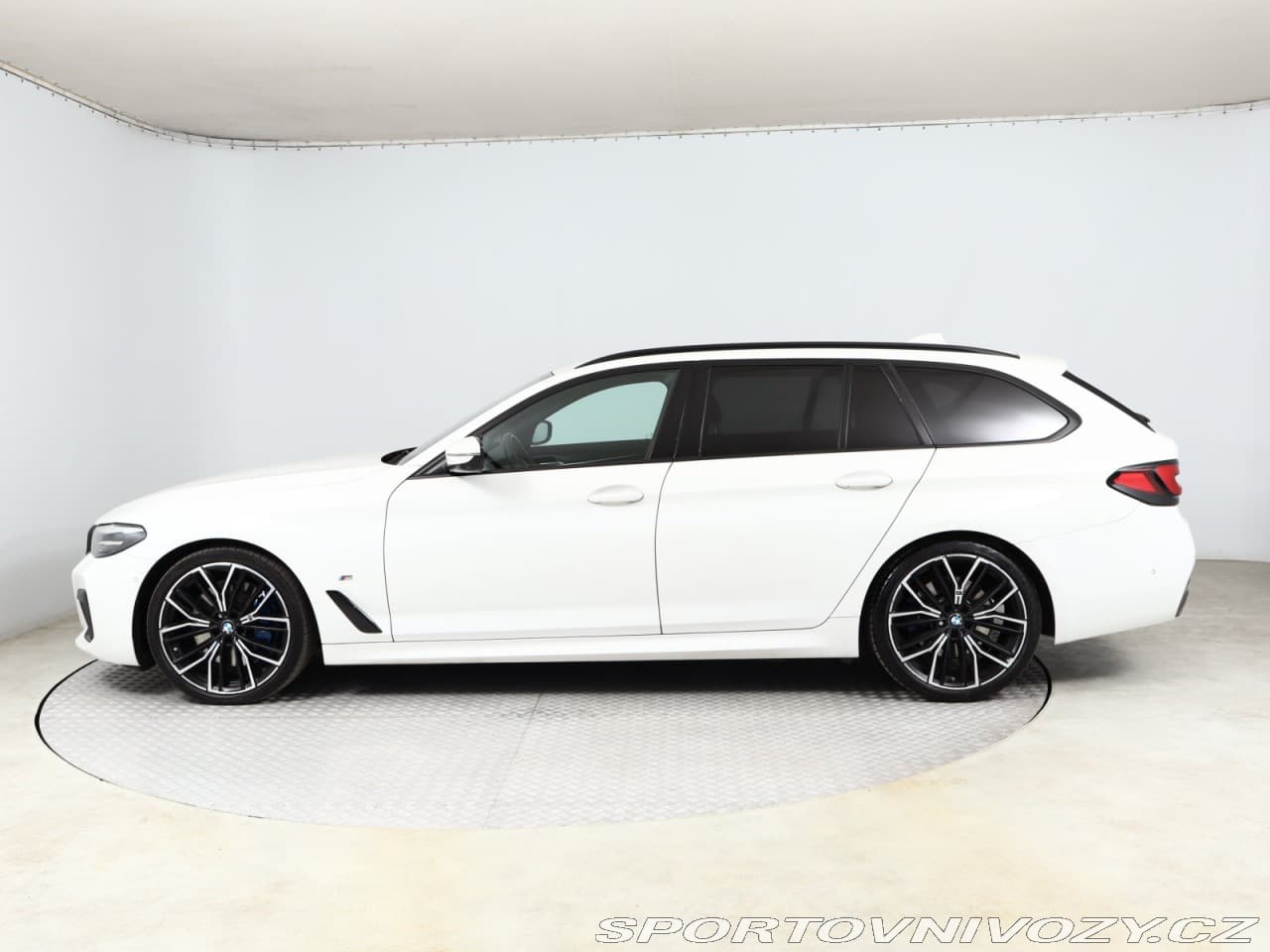 2021 BMW 5-SERIES - 3