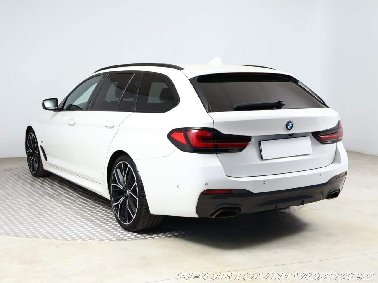 2021 BMW 5-SERIES - 4