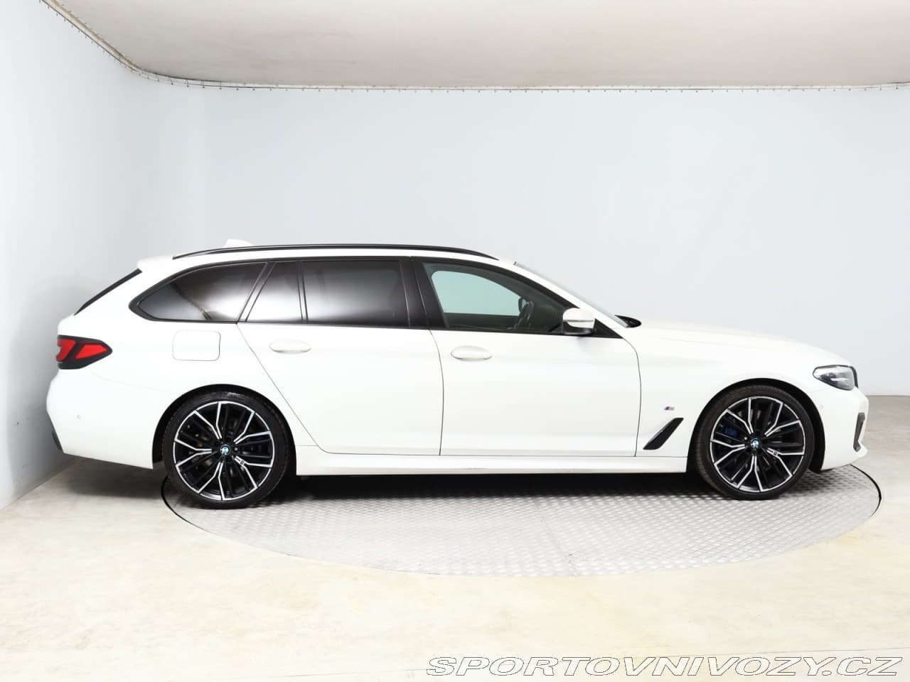 2021 BMW 5-SERIES - 6