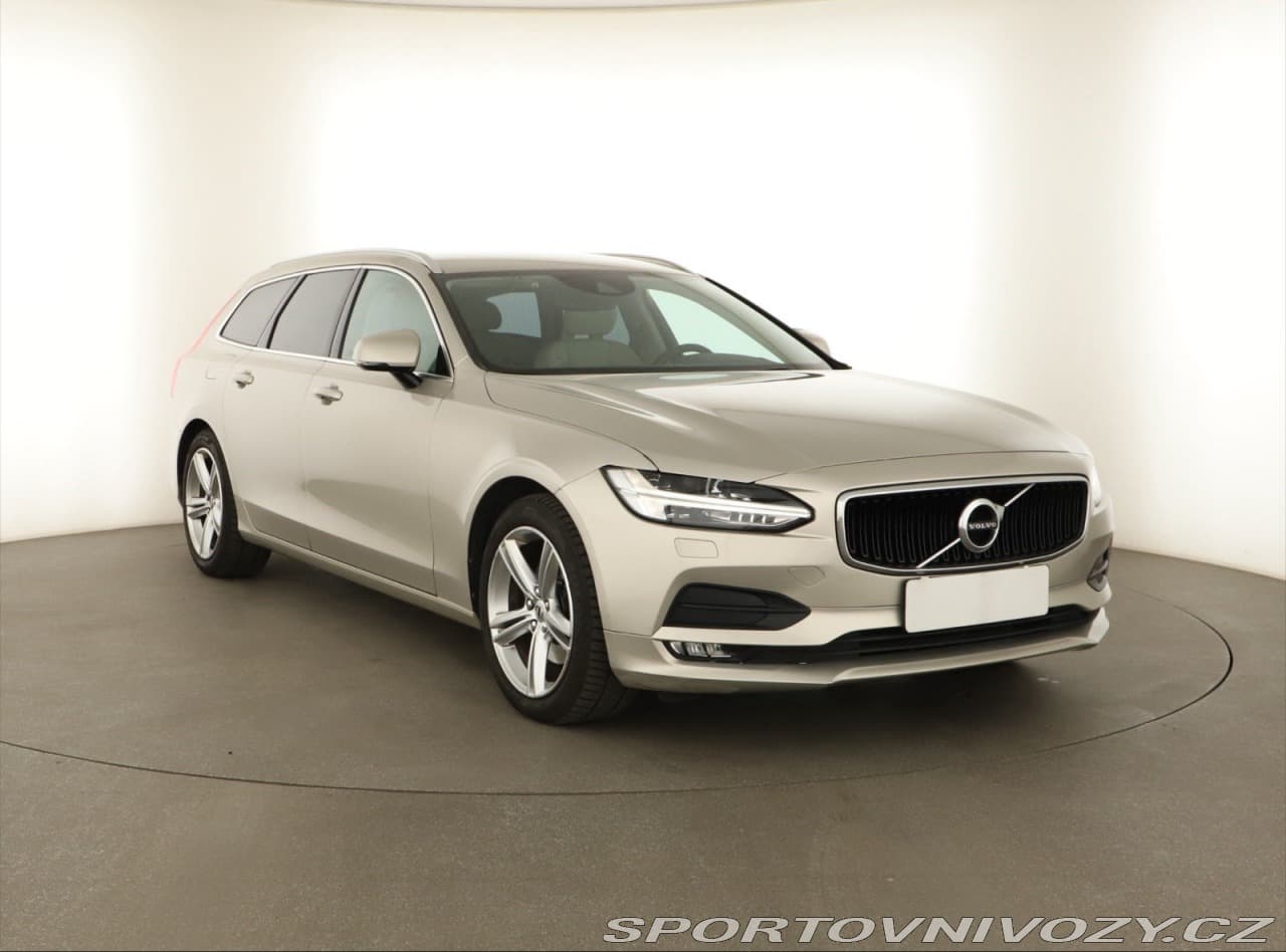 2017 Volvo V90