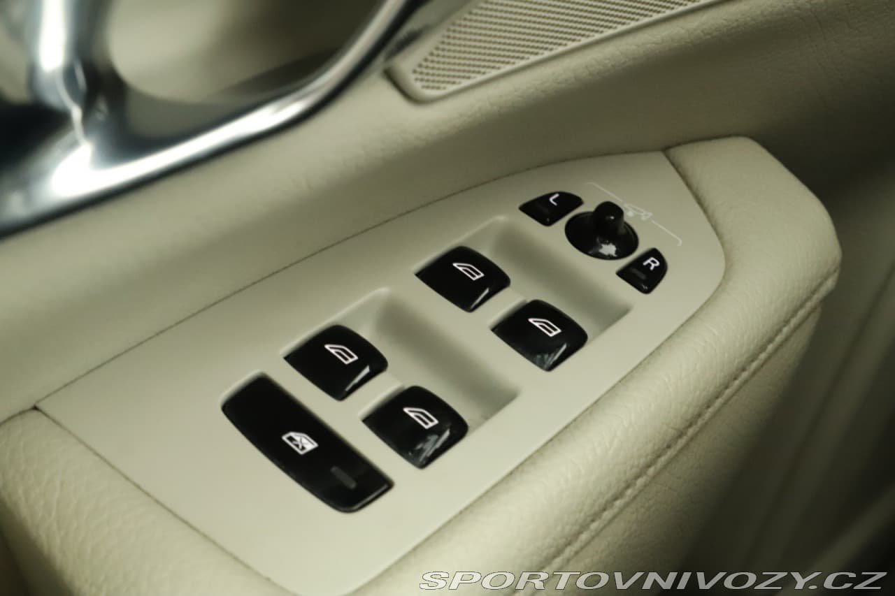 2017 Volvo V90 - 12
