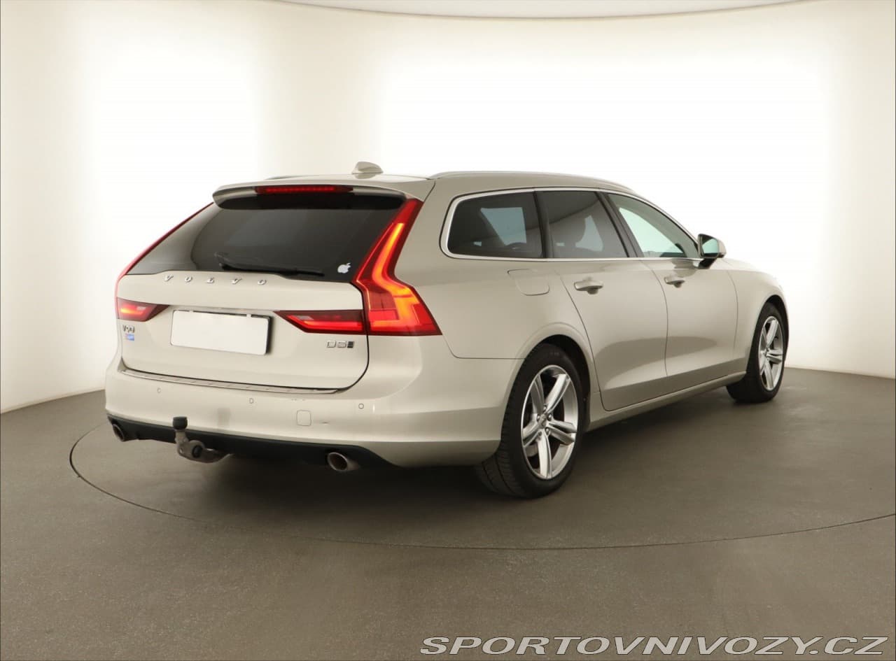 2017 Volvo V90 - 5