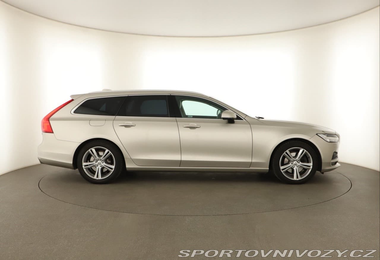 2017 Volvo V90 - 6