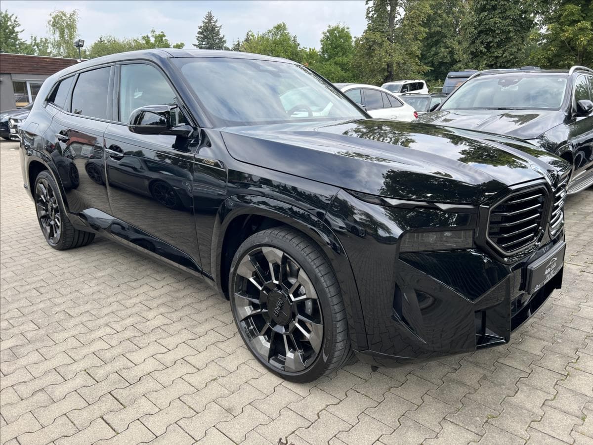 2023 BMW XM