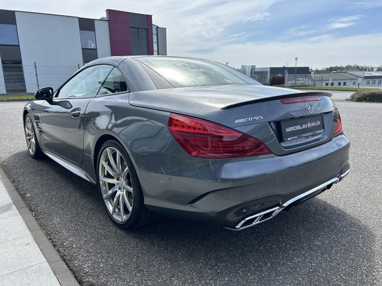 2016 Mercedes-Benz SL - 11
