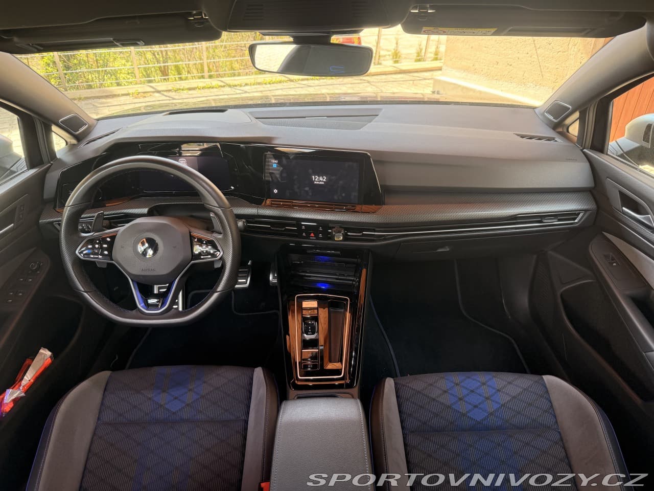 2023 Volkswagen GOLF - 10