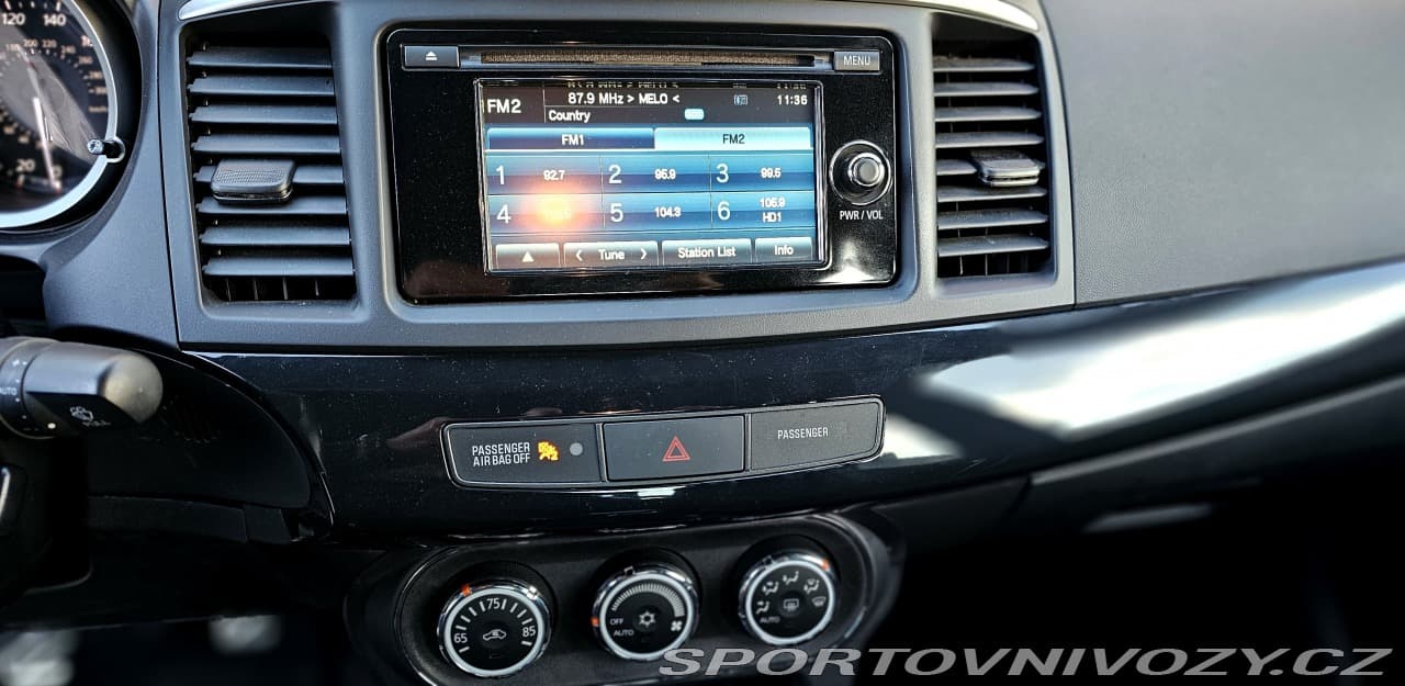 2015 Mitsubishi LANCER - 17