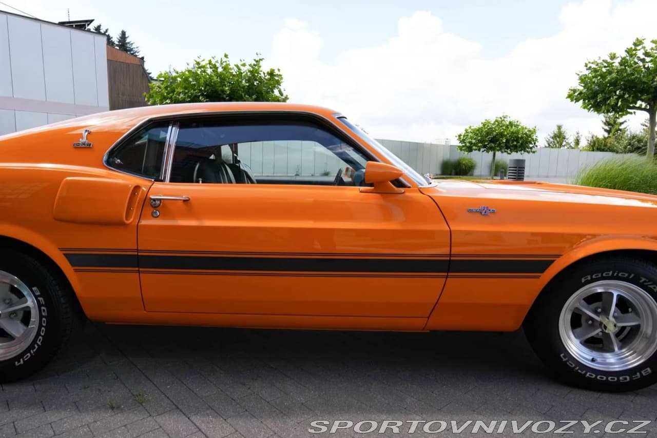 1969 Ford MUSTANG - 2