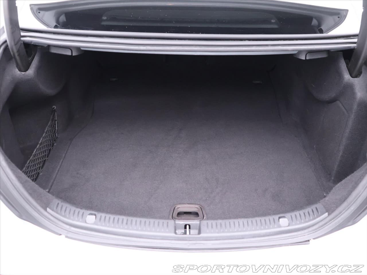 2016 Mercedes-Benz E-CLASS - 10