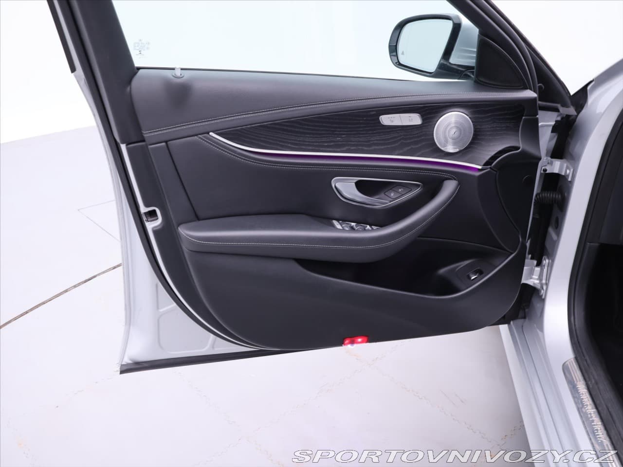 2016 Mercedes-Benz E-CLASS - 11