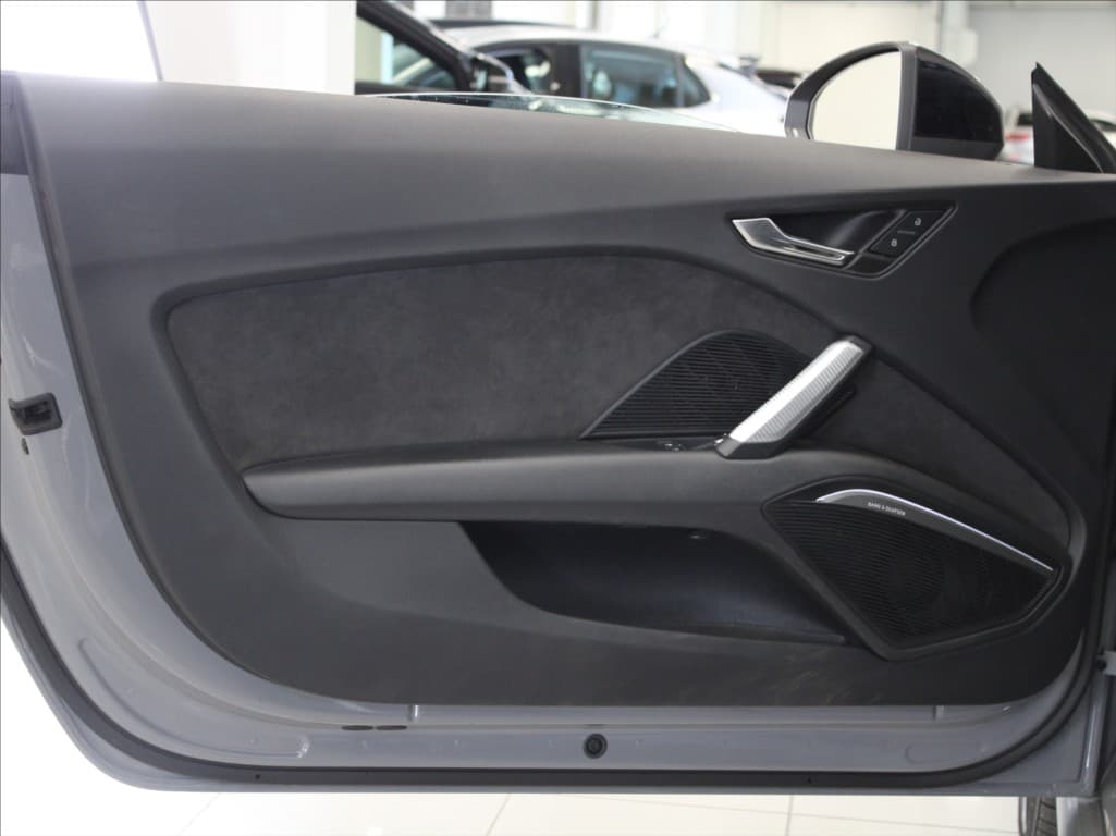 2022 Audi TT - 20