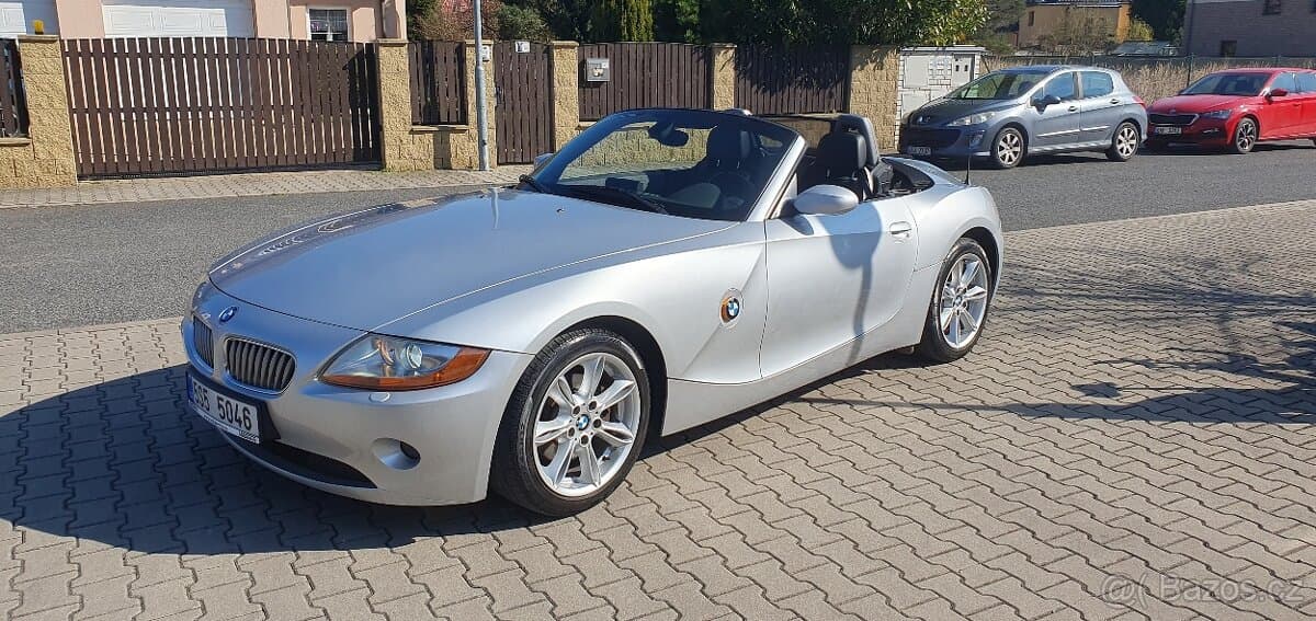 2005 BMW Z4 - 10