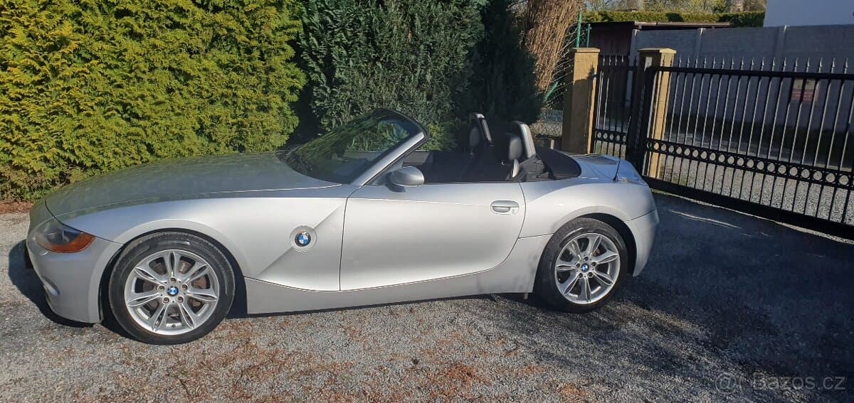2005 BMW Z4 - 4