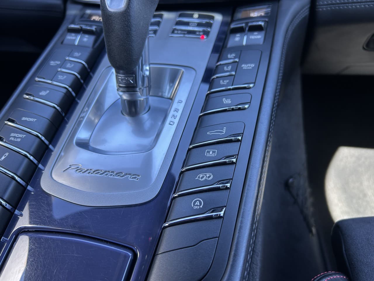 2012 Porsche PANAMERA - 20