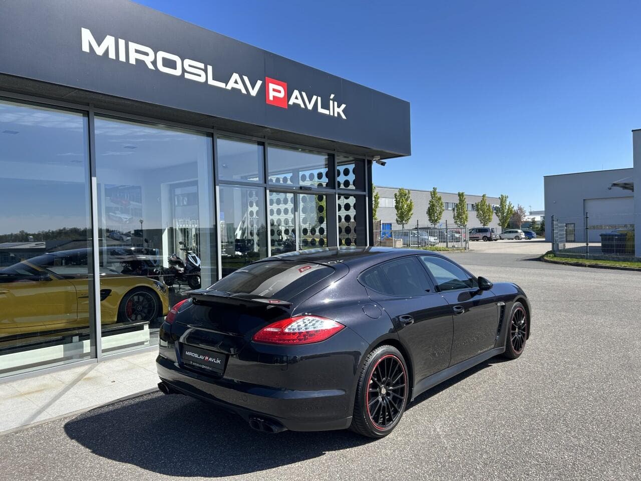 2012 Porsche PANAMERA - 5