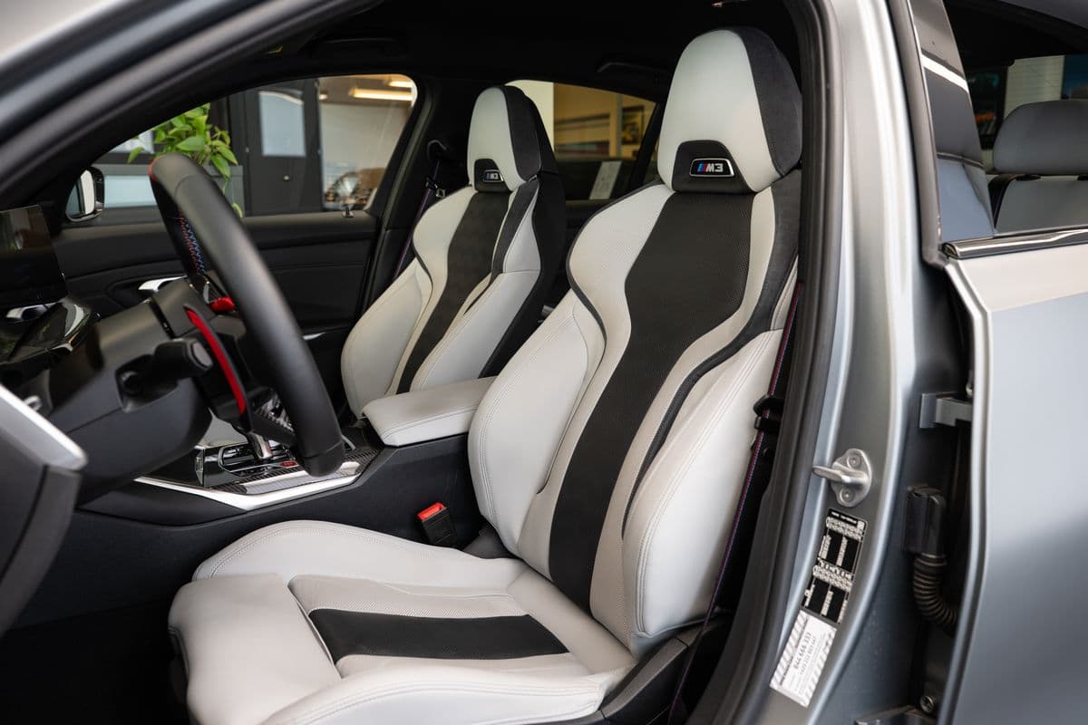 2025 BMW M3 - 8