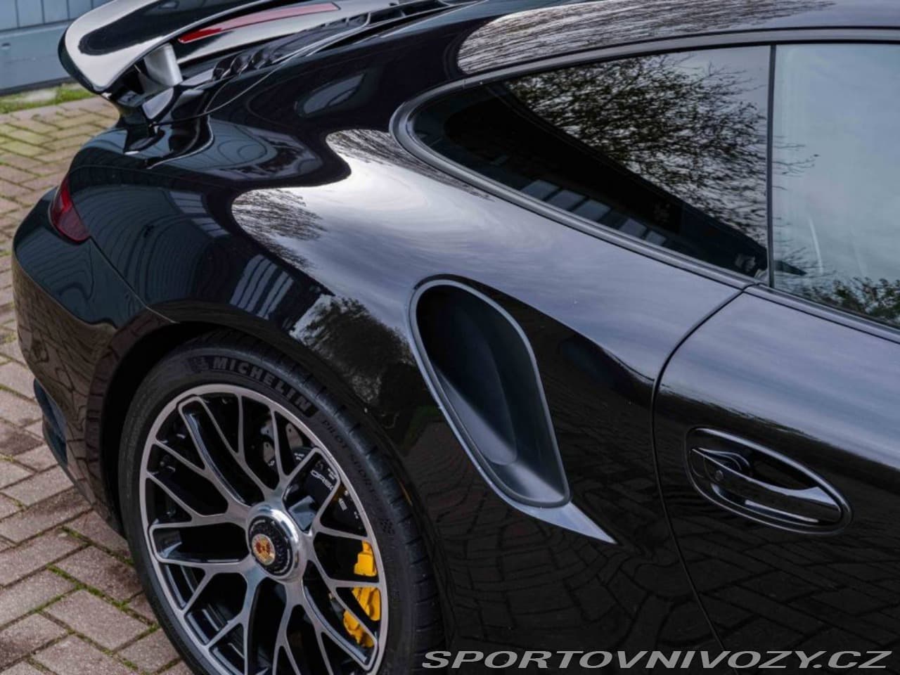 2013 Porsche 911 - 11