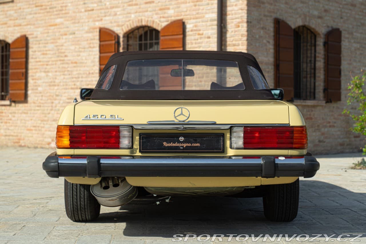 1977 Mercedes-Benz SL - 12