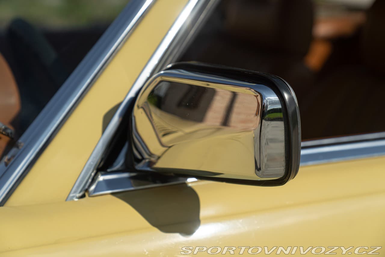 1977 Mercedes-Benz SL - 18