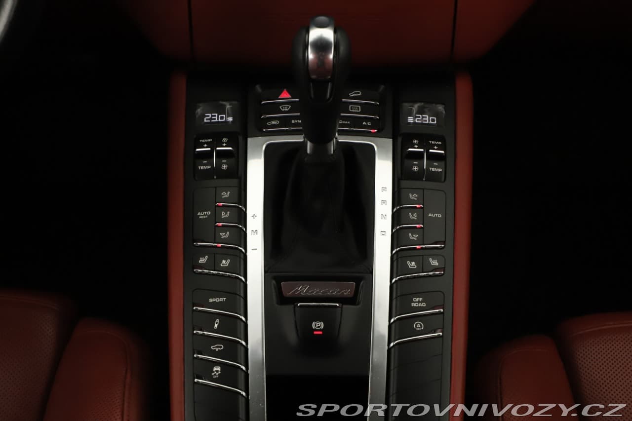 2014 Porsche MACAN - 10