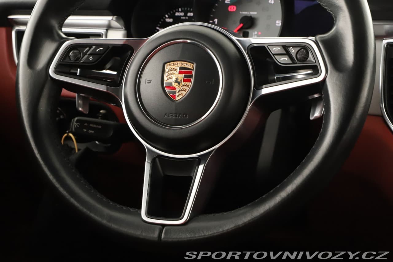 2014 Porsche MACAN - 18