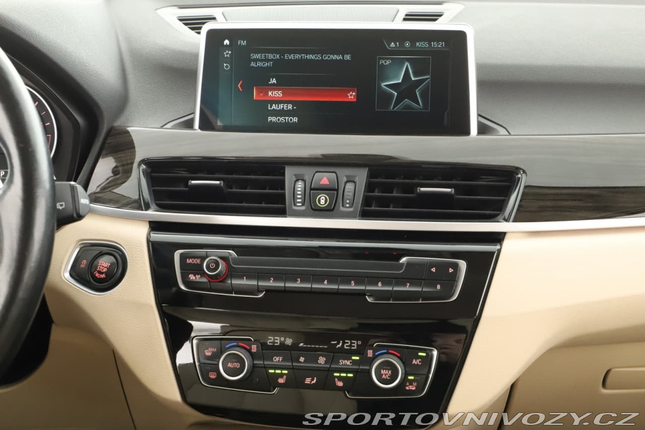 2017 BMW X1 - 15