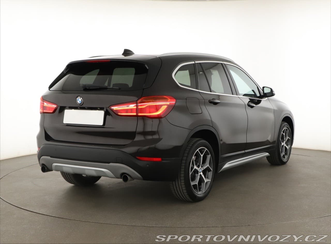 2017 BMW X1 - 5