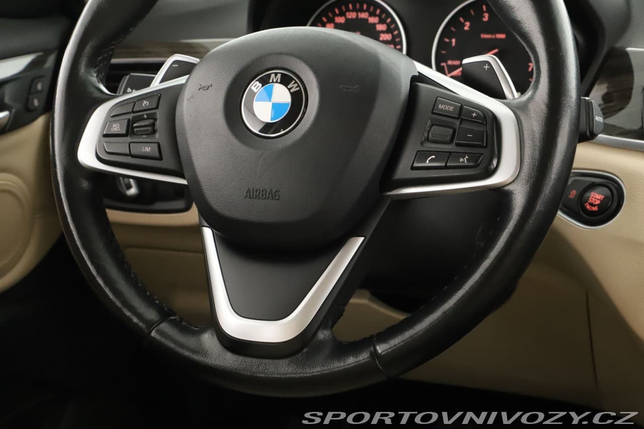 2017 BMW X1 - 8