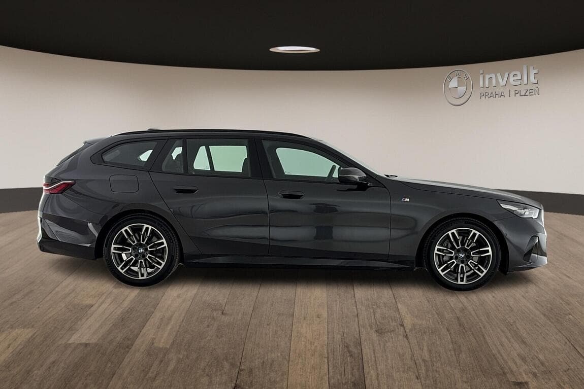 2025 BMW 5-SERIES - 2