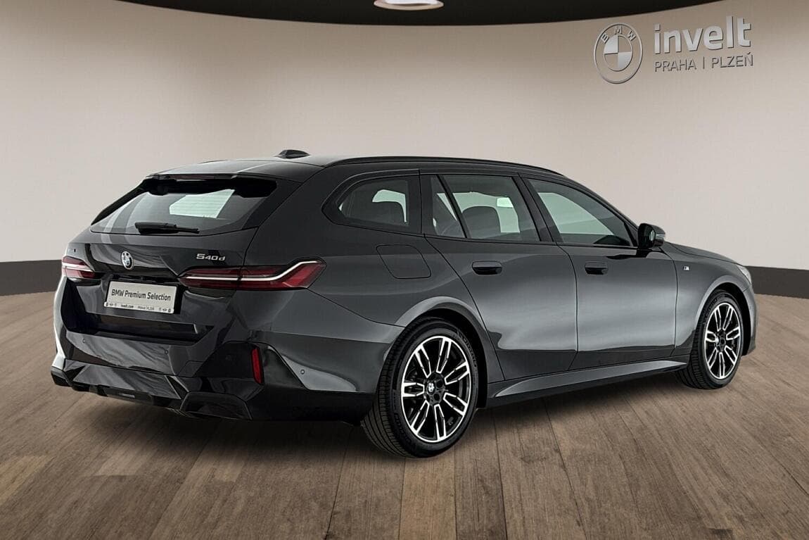 2025 BMW 5-SERIES - 3