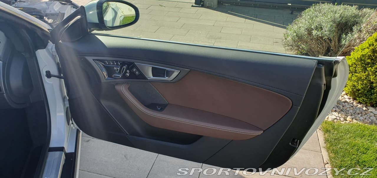 2016 Jaguar F-TYPE - 3