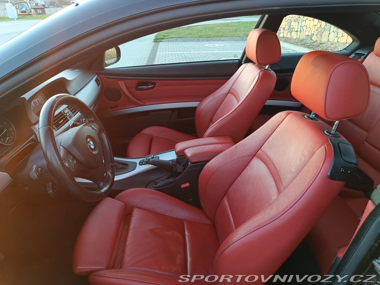 2010 BMW 3-SERIES - 14