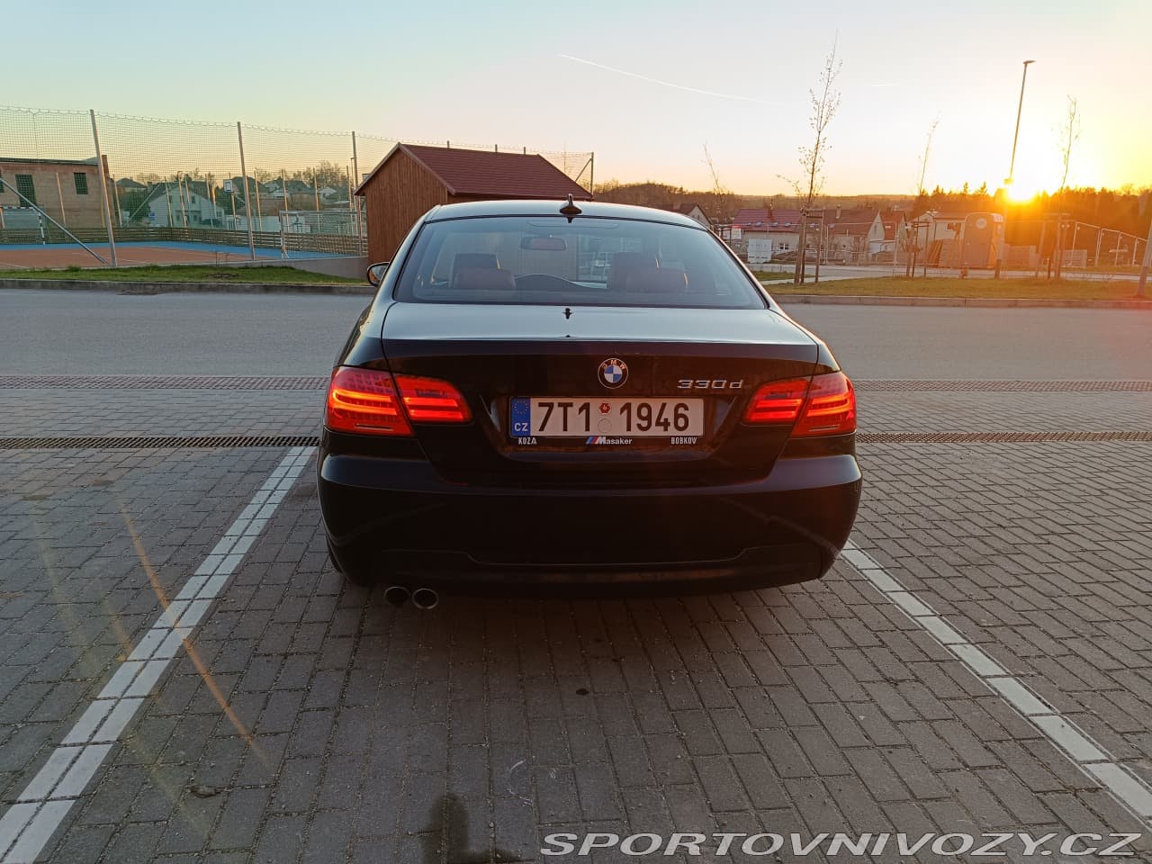2010 BMW 3-SERIES - 6