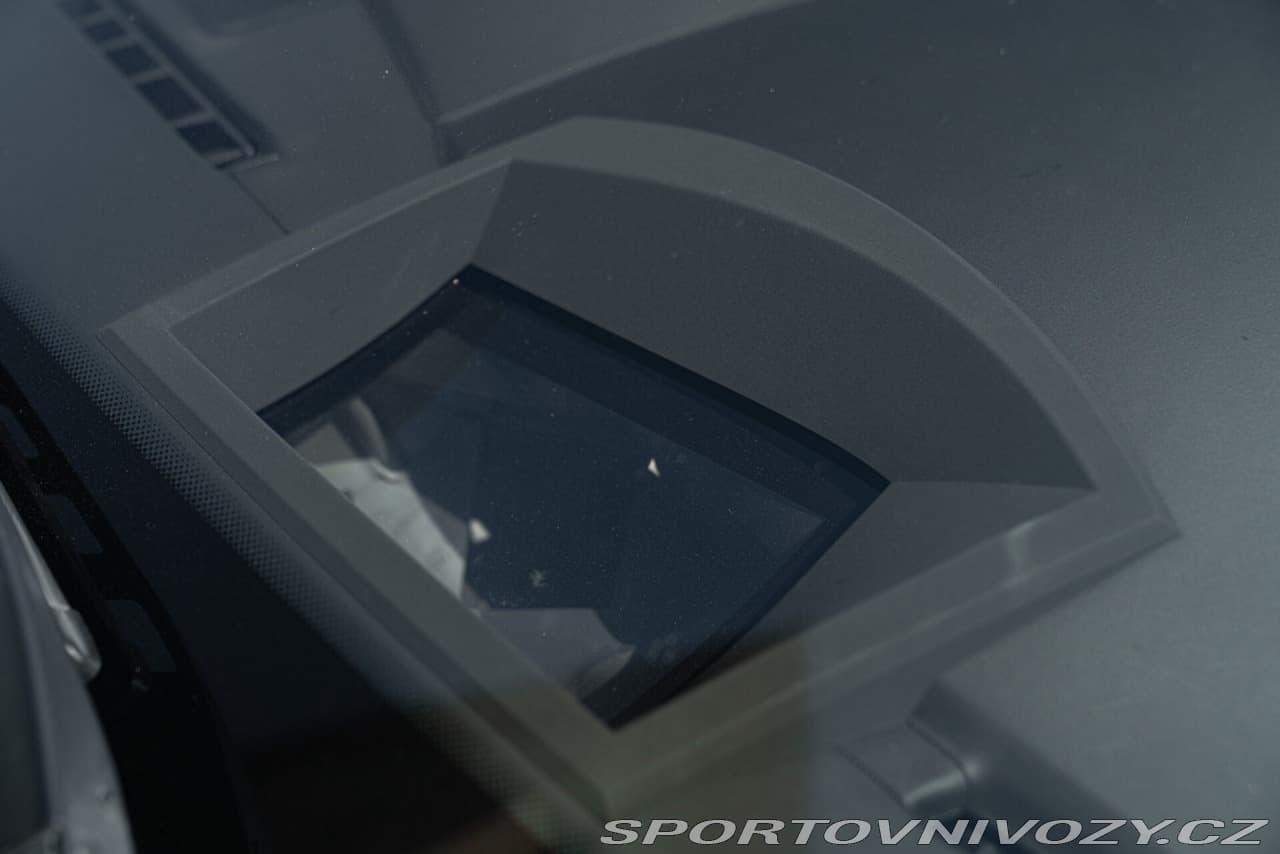 2005 BMW M5 - 19