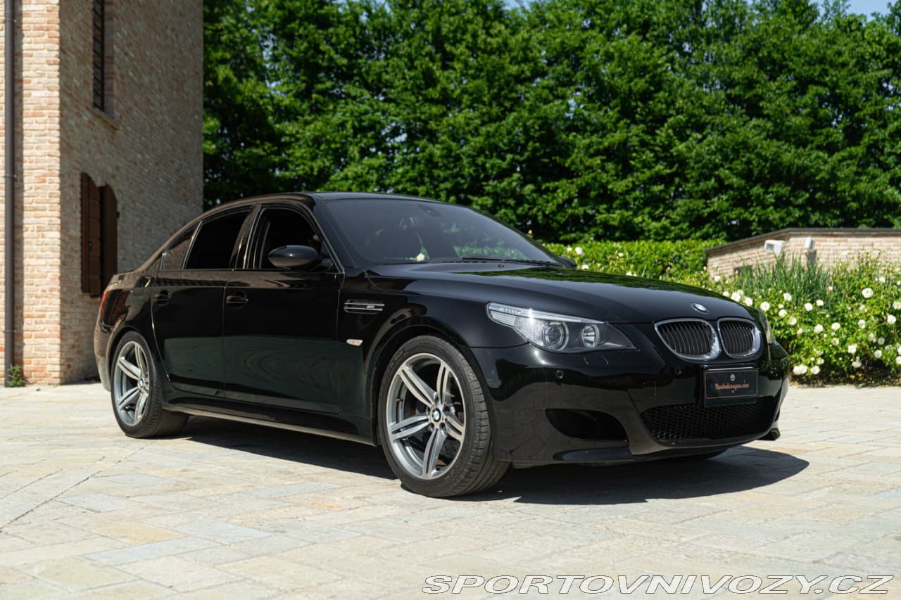 2005 BMW M5 - 2