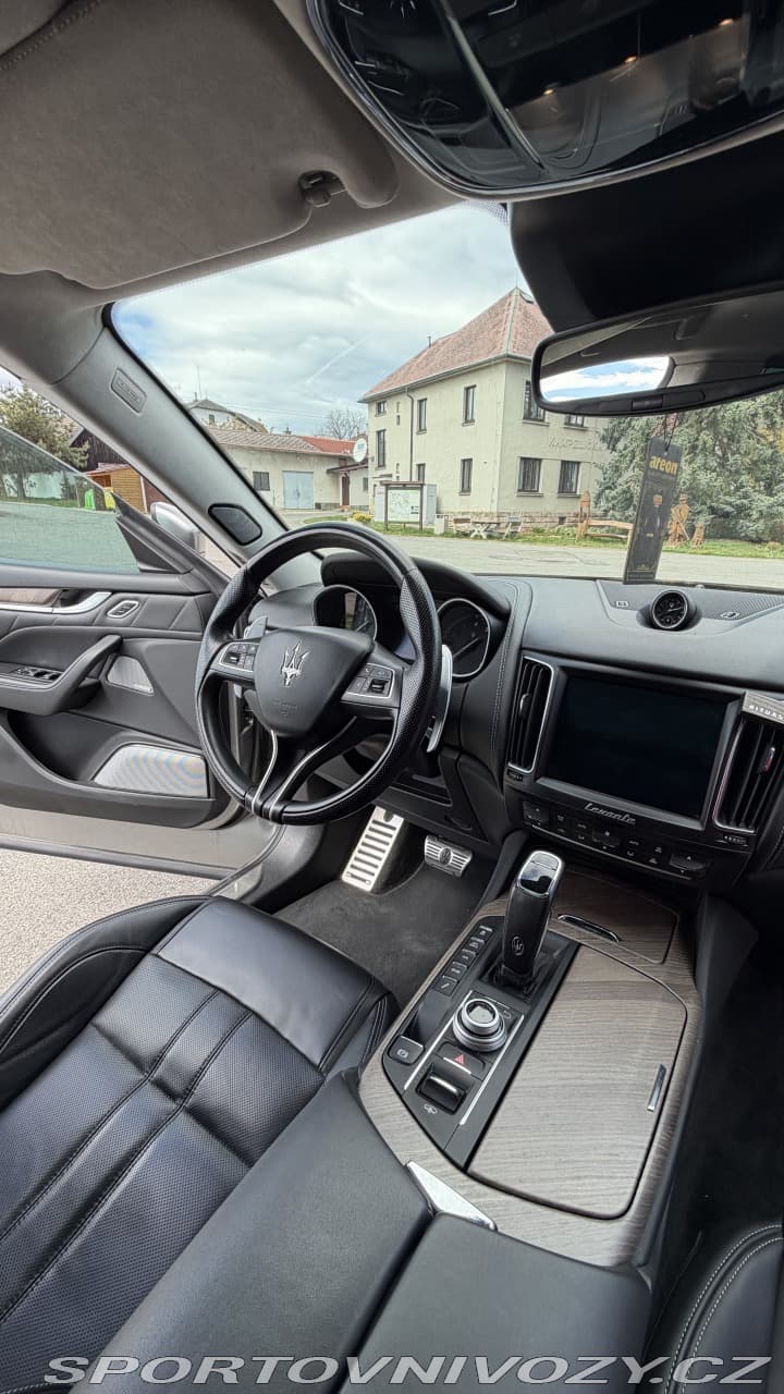 2018 Maserati LEVANTE - 18