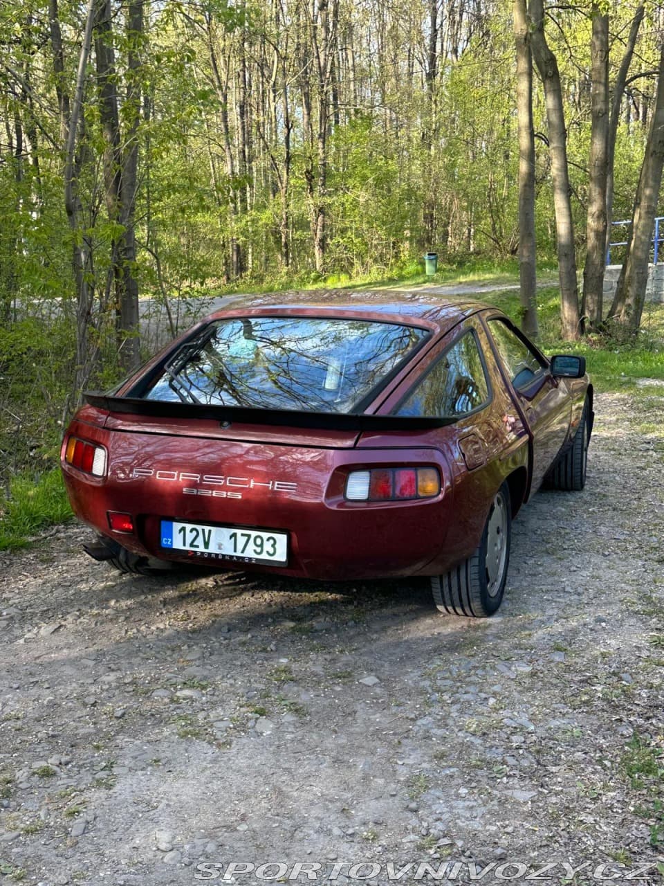 1984 Porsche 928 - 3