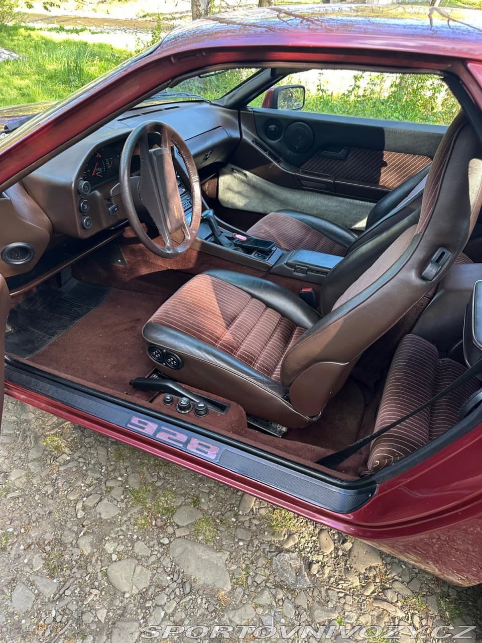 1984 Porsche 928 - 7